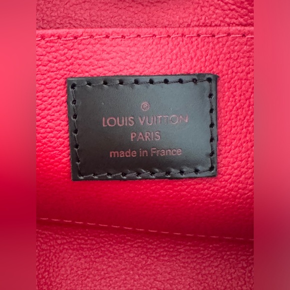 Authentic Louis Vuitton Damier Ebene Cosmetic Pouch in Like New Condition - Picture 11 of 16